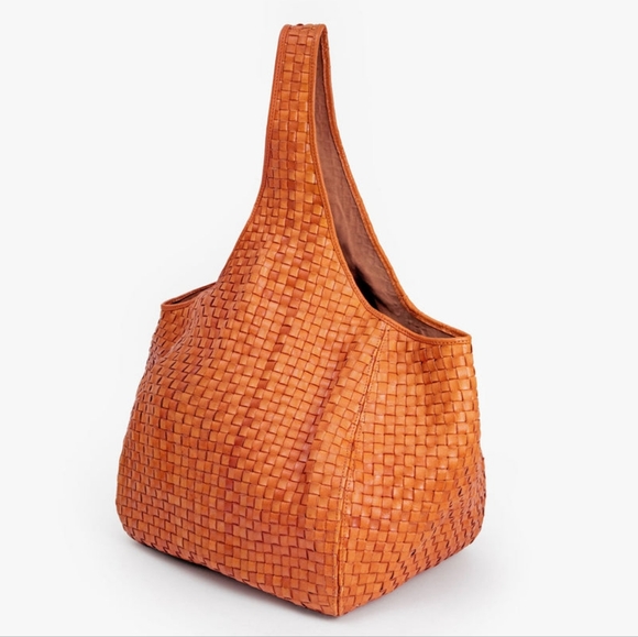 CLARE V BANDO BAG IN NATURAL WOVEN CHECKER LEATHER - Picture 5 of 16